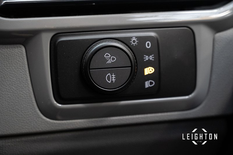 Volkswagen Transporter 2.0 T32 Diesel 150ps 4M Auto Kombi SWB - N5494