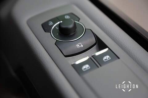 Volkswagen Transporter 2.0 T32 Diesel 150ps 4M Auto Kombi SWB - N5494