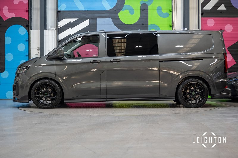 Volkswagen Transporter 2.0 T32 Diesel 170PS Auto Kombi LWB - N5497