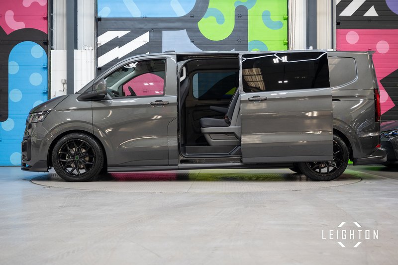 Volkswagen Transporter 2.0 T32 Diesel 170PS Auto Kombi LWB - N5497