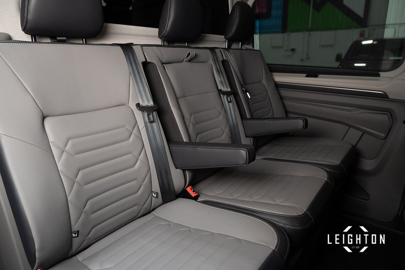 Volkswagen Transporter 2.0 T32 Diesel 170PS Auto Kombi LWB - N5497