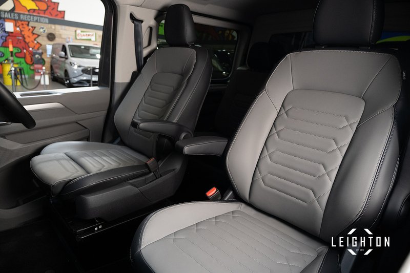 Volkswagen Transporter 2.0 T32 Diesel 170PS Auto Kombi LWB - N5497