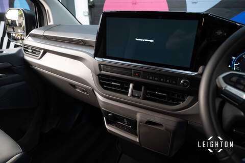Volkswagen Transporter 2.0 T32 Diesel 170PS Auto Kombi LWB - N5497
