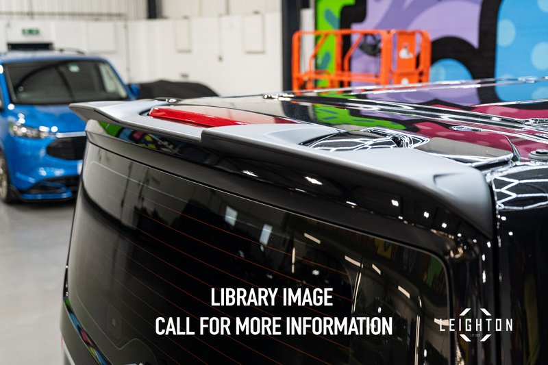 Volkswagen Transporter 2.0 T32 Diesel 170ps Auto Kombi LWB - N5500