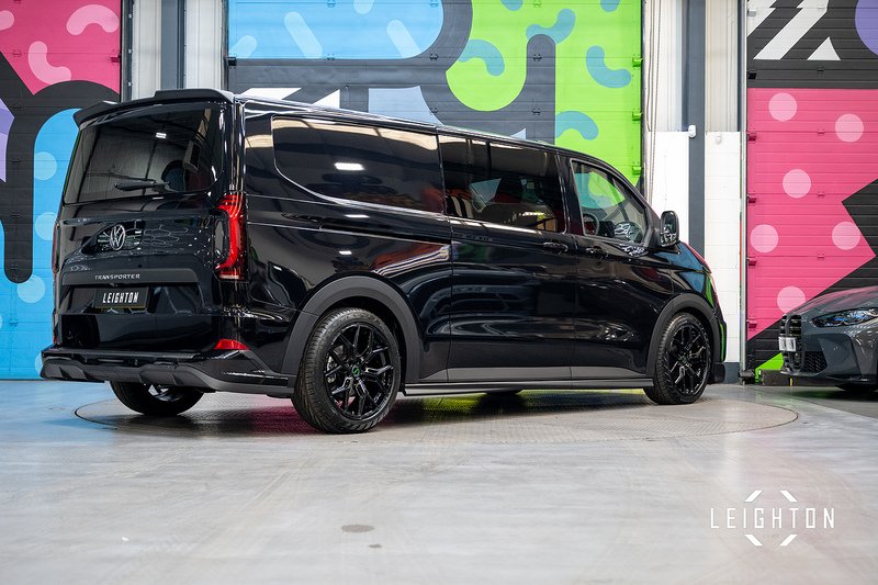 Volkswagen Transporter 2.0 T32 Diesel 170ps Auto Kombi LWB - N5500