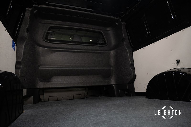Volkswagen Transporter 2.0 T32 Diesel 170ps Auto Kombi LWB - N5500