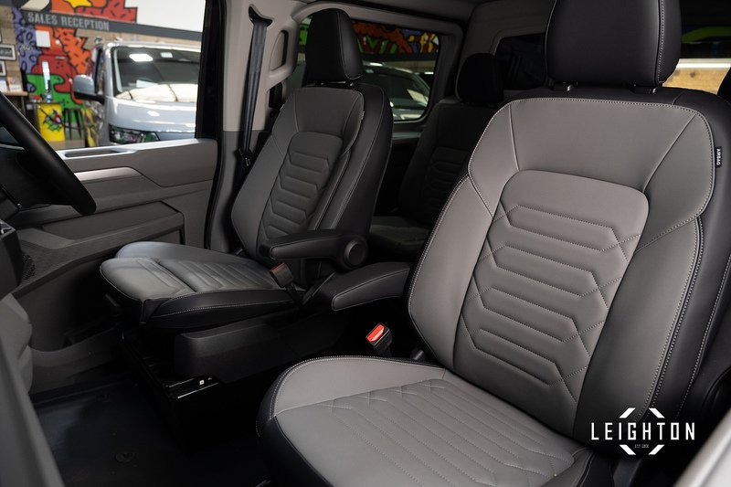 Volkswagen Transporter 2.0 T32 Diesel 170ps Auto Kombi LWB - N5500