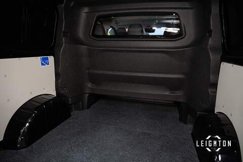 Volkswagen Transporter 2.0 T32 Diesel 170ps Auto Kombi SWB - N5502