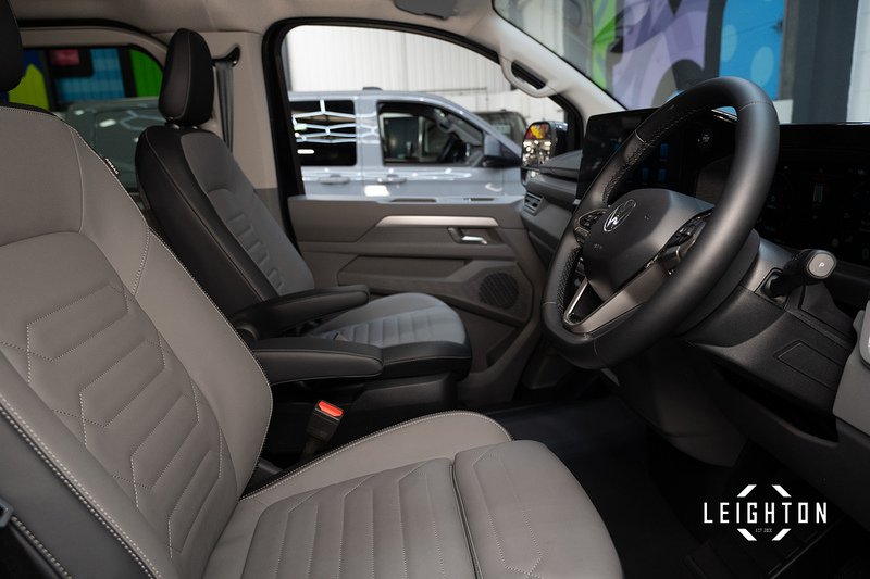 Volkswagen Transporter 2.0 T32 Diesel 170ps Auto Kombi SWB - N5502