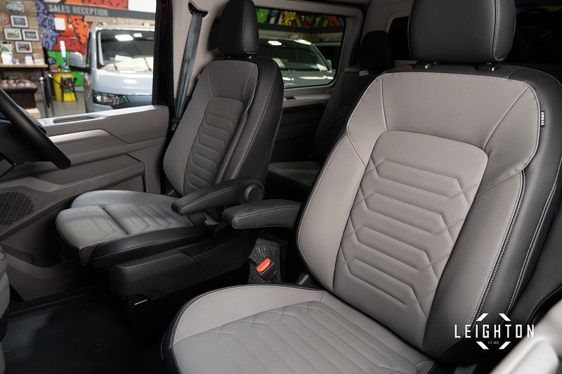 Volkswagen Transporter 2.0 T32 Diesel 170ps Auto Kombi SWB - N5502