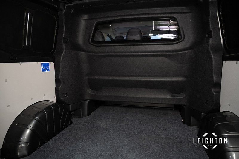 Volkswagen Transporter 2.0 T32 Diesel 170ps Auto Kombi SWB - N5506