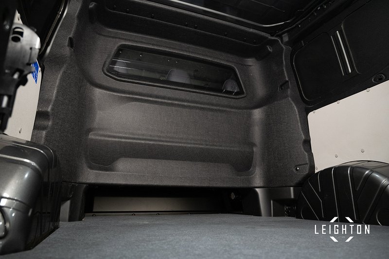 Volkswagen Transporter 2.0 T32 Diesel 170ps Auto Kombi SWB - N5506