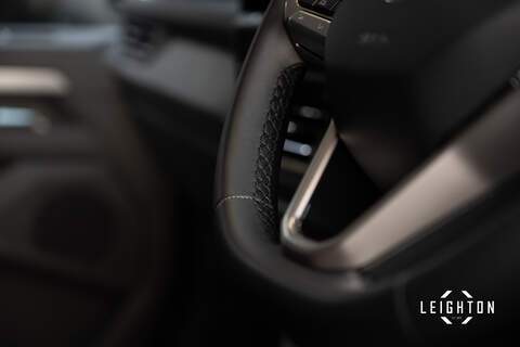 Volkswagen Transporter 2.0 T32 Diesel 170ps Auto Kombi SWB - N5506