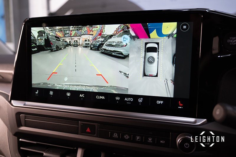 Volkswagen Transporter 2.0 T32 Diesel 170ps Auto Kombi SWB - N5506