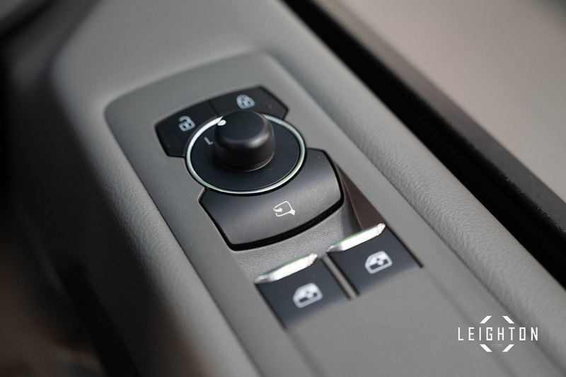 Volkswagen Transporter 2.0 T32 Diesel 170ps Auto Kombi SWB - N5506