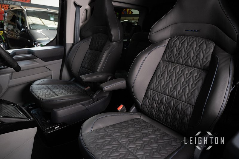 Ford Transit Custom 2.5 320 PHEV 232ps Auto Double Cab L2 - N5540