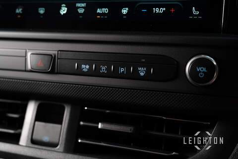 Ford Transit Custom 2.5 320 PHEV 232ps Auto Double Cab L2 - N5540