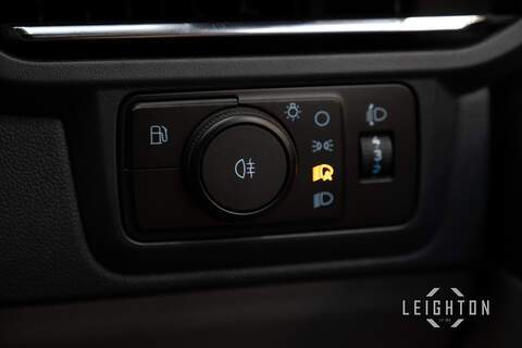 Ford Transit Custom 2.5 320 PHEV 232ps Auto Double Cab L2 - N5540