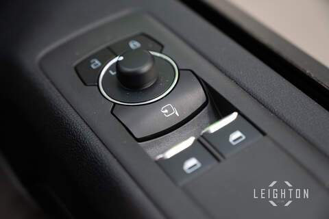 Ford Transit Custom 2.5 320 PHEV 232ps Auto Double Cab L2 - N5540
