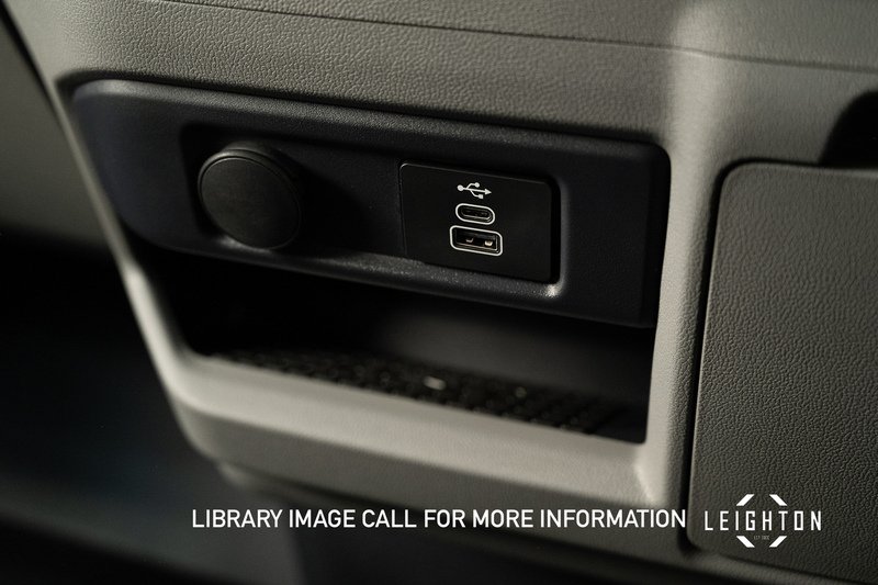 Volkswagen Transporter 2.0 T32 Diesel 170ps Auto Kombi LWB - N5496