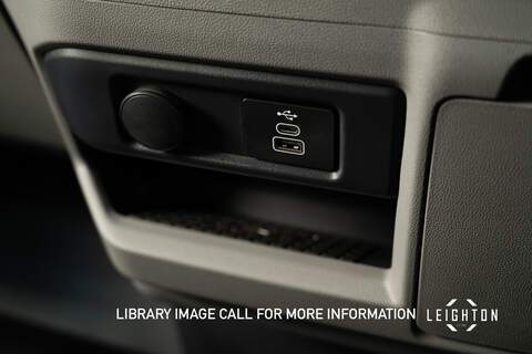 Volkswagen Transporter 2.0 T32 Diesel 170ps Auto Kombi LWB - N5496