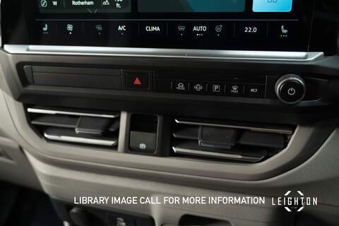 Volkswagen Transporter 2.0 T32 Diesel 170ps Auto Kombi LWB - N5496