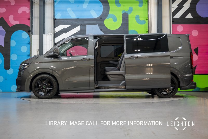 Volkswagen Transporter 2.0 T32 Diesel 170PS Auto Kombi LWB - N5497