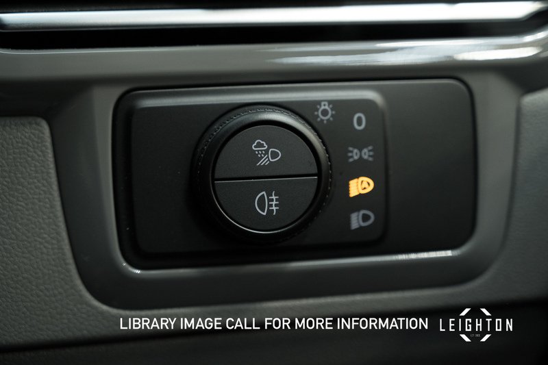 Volkswagen Transporter 2.0 T32 Diesel 170PS Auto Kombi LWB - N5497