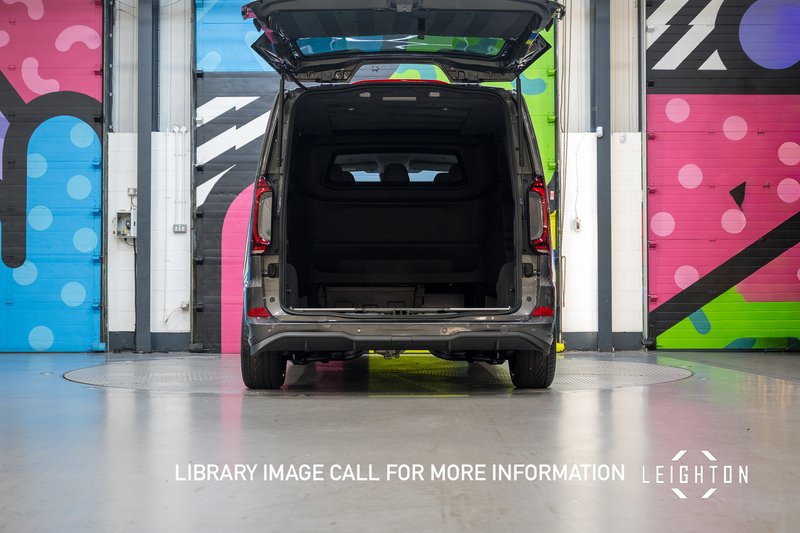 Volkswagen Transporter 2.0 T32 Diesel 170PS Auto Kombi LWB - N5495