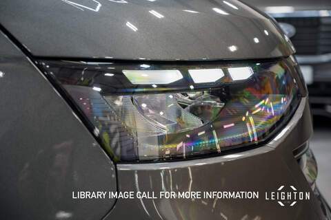 Volkswagen Transporter 2.0 T32 Diesel 170PS Auto Kombi LWB - N5495