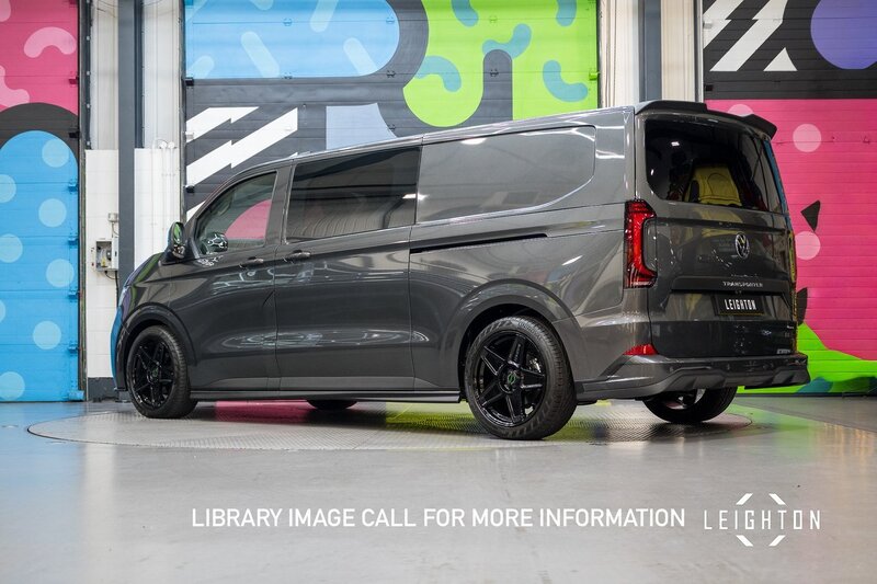 Volkswagen Transporter 2.0 T32 Diesel 170ps Auto Kombi SWB - N5501