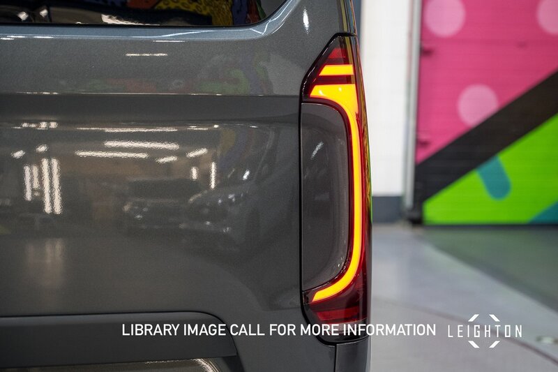 Volkswagen Transporter 2.0 T32 Diesel 170ps Auto Kombi SWB - N5501