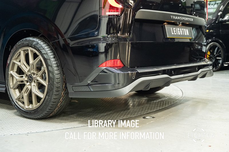 Volkswagen Transporter 2.0 T32 Diesel 170ps Auto Kombi SWB - N5502