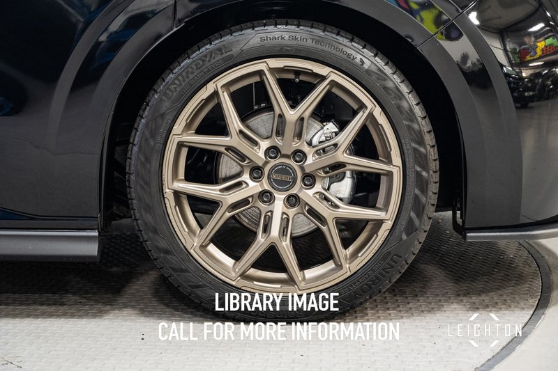 Volkswagen Transporter 2.0 T32 Diesel 170ps Auto Kombi SWB - N5503