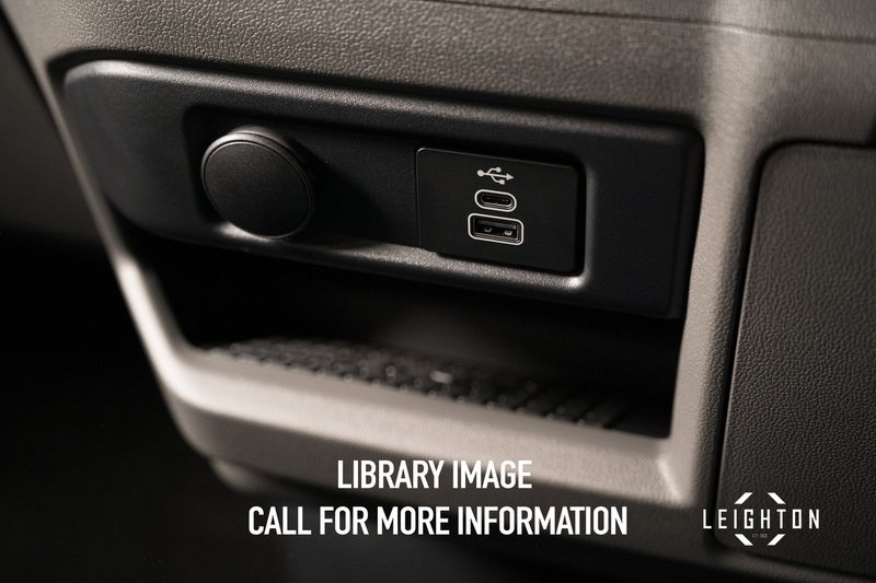 Volkswagen Transporter 2.0 T32 Diesel 170ps Auto Kombi SWB - N5503