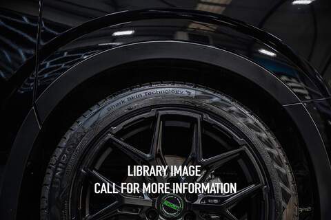 Ford Transit Custom 2.5 320 PHEV 232ps Auto Double Cab L1 - N5566