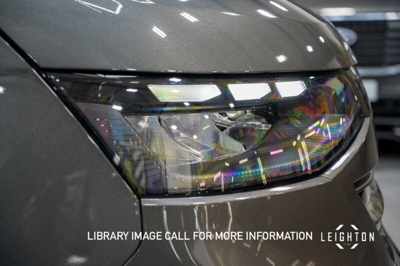 Volkswagen Transporter 2.0 T32 TDI Diesel 150ps Auto 4M Kombi SWB - N5181