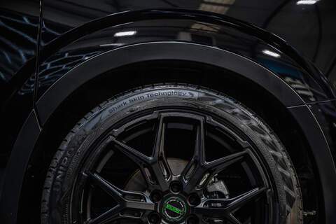 Ford Transit Custom 2.5 320 PHEV 232ps Auto Double Cab L1 - N5585