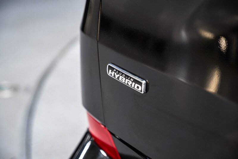 Ford Transit Custom 2.5 320 PHEV 232ps Auto Double Cab L1 - N5585