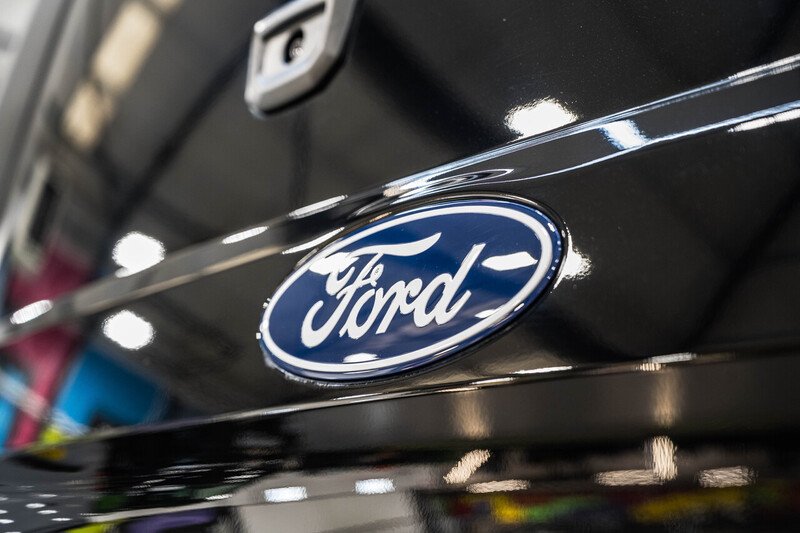 Ford Transit Custom 2.5 320 PHEV 232ps Auto Double Cab L1 - N5585