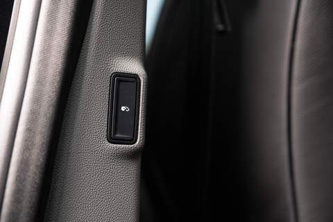 Ford Transit Custom 2.5 320 PHEV 232ps Auto Double Cab L1 - N5585