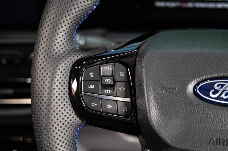 Ford Transit Custom 2.5 320 PHEV 232ps Auto Double Cab L1 - N5585