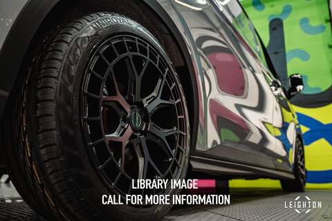 Ford Transit Custom 2.5 320 PHEV 232ps Auto Panel Van L2 - N5560