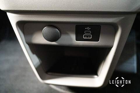 Ford Transit Custom 2.5 320 PHEV 232ps Auto Double Cab L1 - N5565