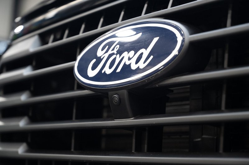 Ford Transit Custom 2.5 320 PHEV 232ps Auto Double Cab L1 - N5566