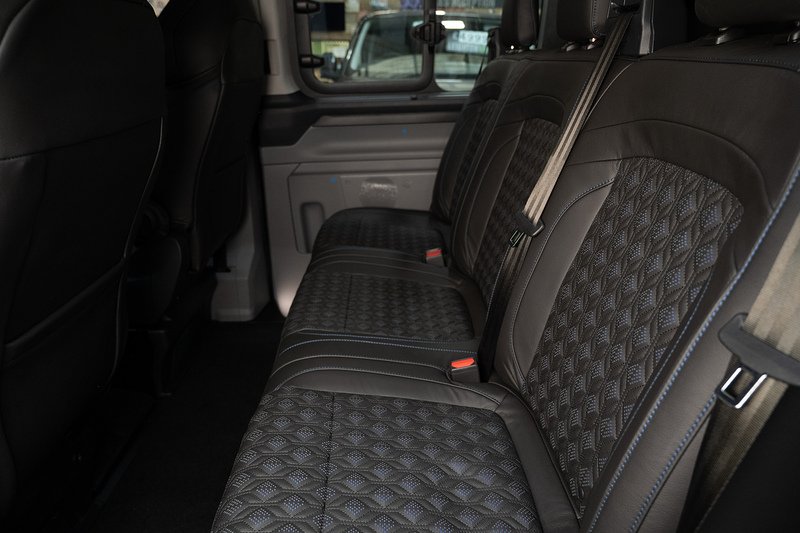 Ford Transit Custom 2.5 320 PHEV 232ps Auto Double Cab L1 - N5566