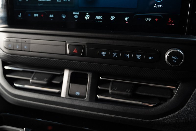 Ford Transit Custom 2.5 320 PHEV 232ps Auto Double Cab L1 - N5566