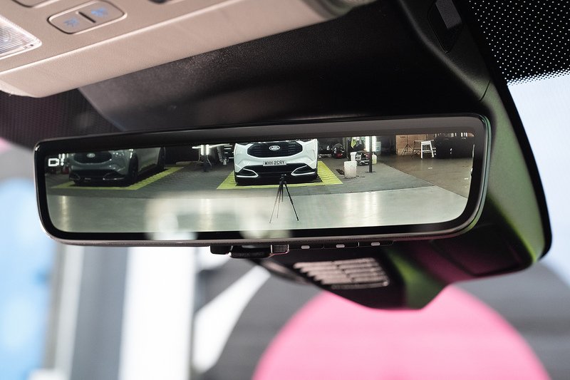 Ford Transit Custom 2.5 320 PHEV 232ps Auto Double Cab L1 - N5566