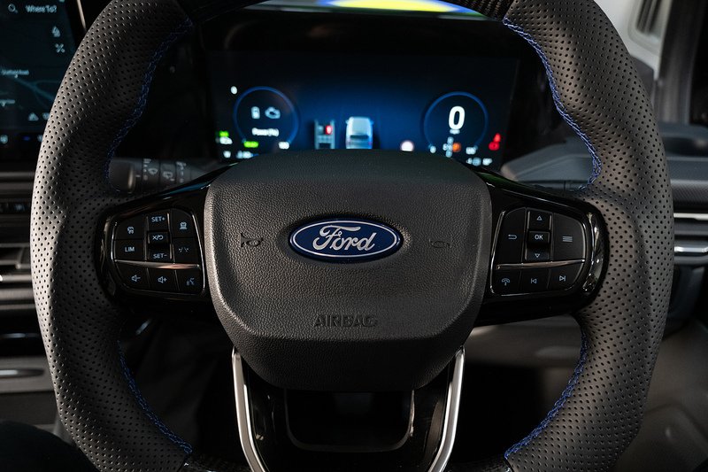 Ford Transit Custom 2.5 320 PHEV 232ps Auto Double Cab L1 - N5566