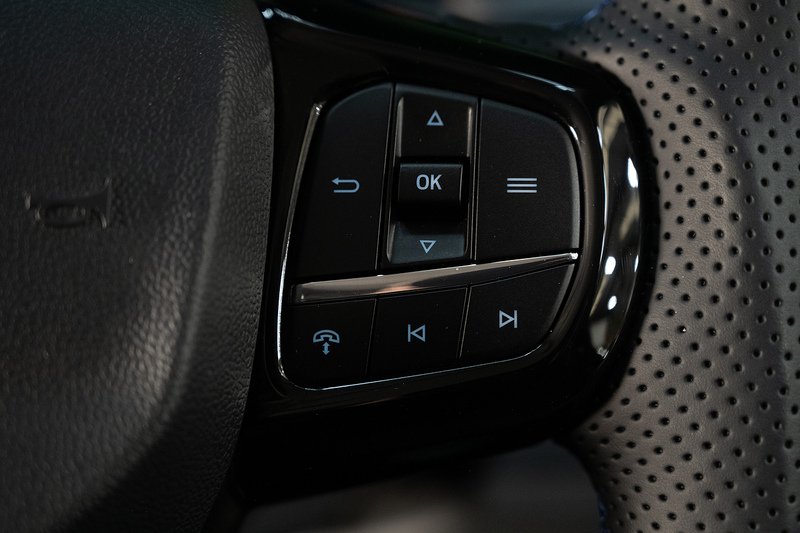 Ford Transit Custom 2.5 320 PHEV 232ps Auto Double Cab L1 - N5566